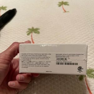 Apple AirPods 3